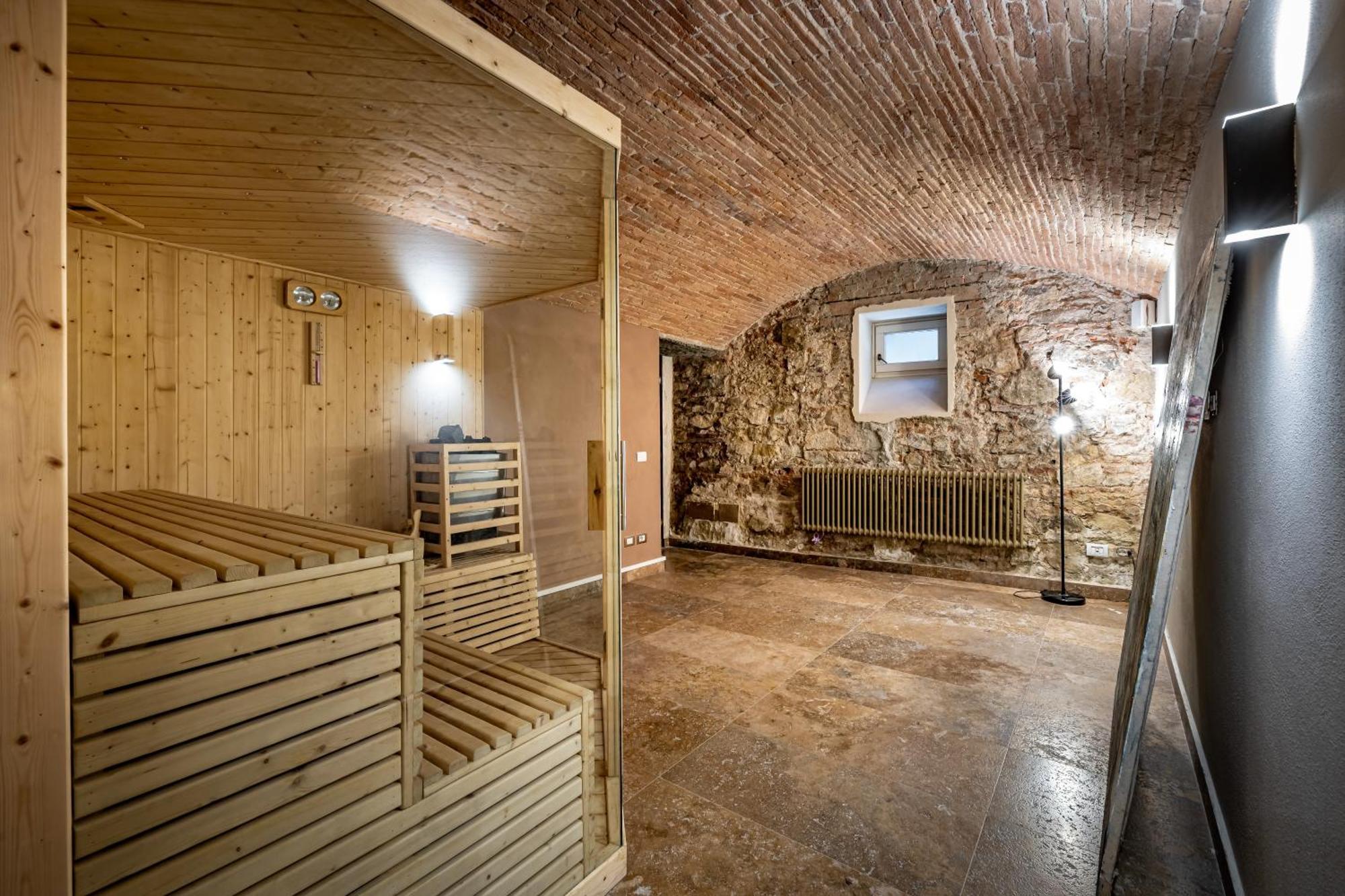 Luxury Villa Tolomei Gucci With Spa San Jacopo al Girone Exterior photo